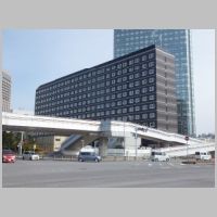 APA Hotel&Resort Tokyo-Bay Makuhari, in the city of Chiba, Japan, photo Wikipedia.jpg